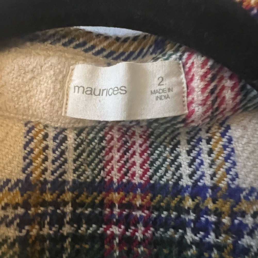 Maurice’s women’s plus Sz 2 flannel shacket ivory red green plaid - Picture 3 of 6